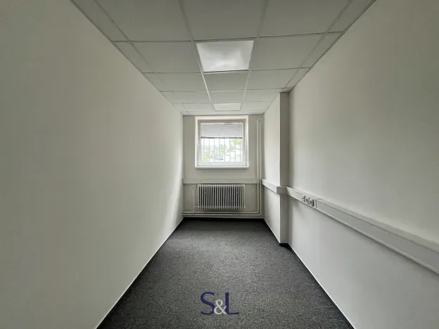 Pronájem skladu, Liberec, Partyzánská, 95 m2