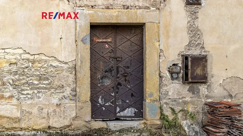 Prodej zemědělského objektu, Počedělice, 2500 m2