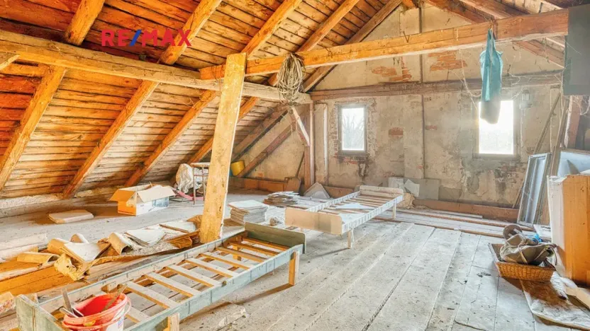 Prodej rodinného domu, Provodín, 290 m2