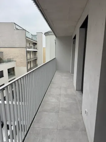 Pronájem bytu 2+kk, Brno, Bratislavská, 57 m2