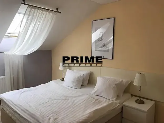 Pronájem bytu 3+1, Praha - Vinohrady, Máchova, 92 m2