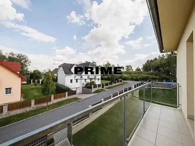 Pronájem rodinného domu, Průhonice, Pod Valem II., 280 m2