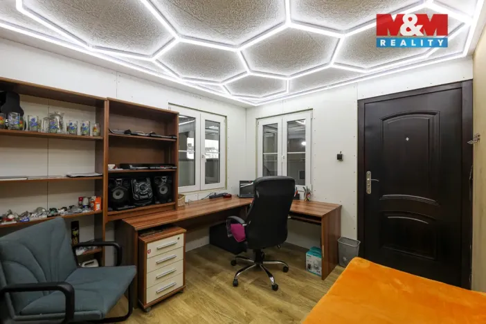 Prodej rodinného domu, Křelovice - Pakoslav, 482 m2