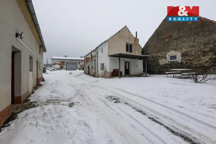 Prodej rodinného domu, Křelovice - Pakoslav, 482 m2