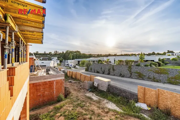 Prodej vily, Praha - Lysolaje, K Housličkám, 310 m2