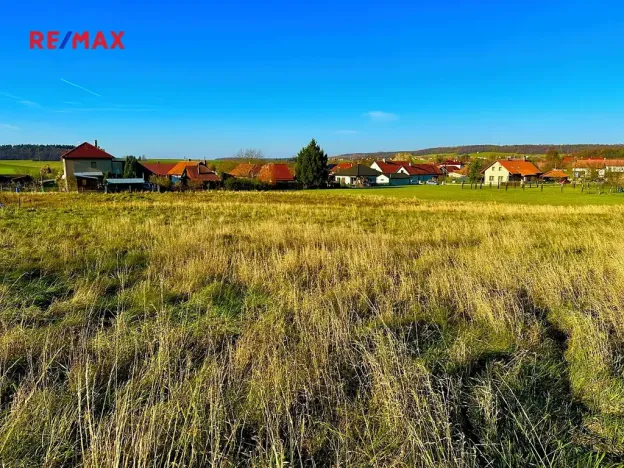 Prodej pozemku pro bydlení, Ostřetín, 5742 m2