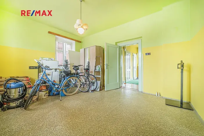 Prodej rodinného domu, Praha - Dolní Počernice, Listopadová, 302 m2