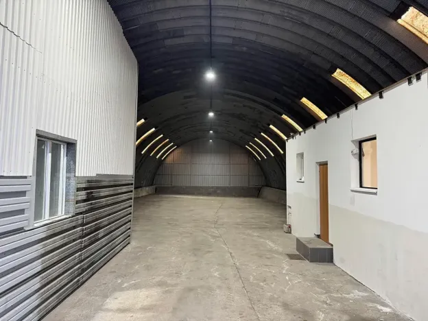 Pronájem skladu, Chýně, Družstevní, 600 m2