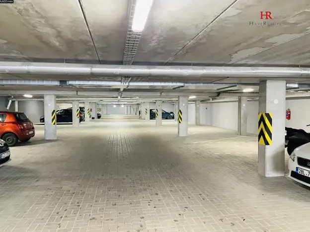 Prodej garážového stání, Milovice, Višňová, 13 m2