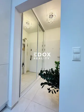 Prodej bytu 1+kk, Praha - Modřany, Pacholíkova, 61 m2