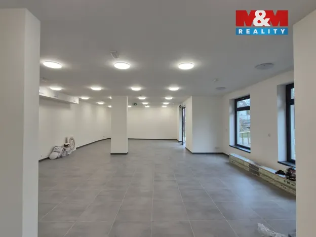 Pronájem obchodního prostoru, Tuchoměřice, 128 m2