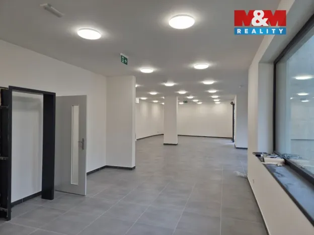 Pronájem obchodního prostoru, Tuchoměřice, 128 m2