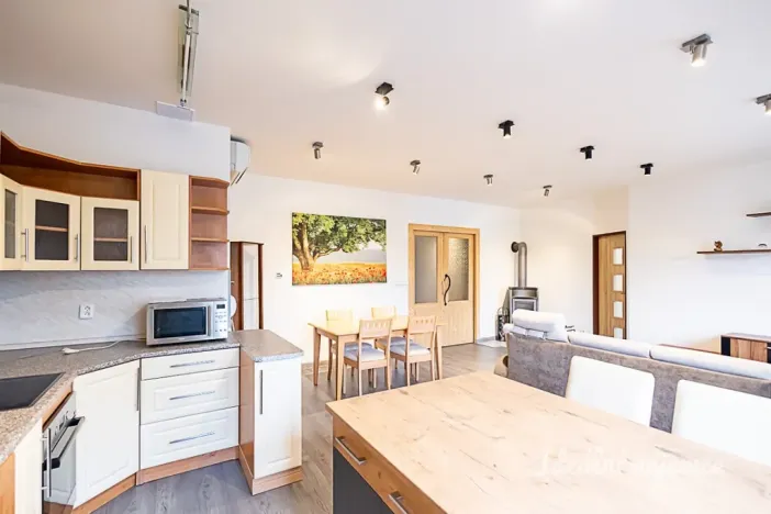 Pronájem bytu 2+kk, Praha - Záběhlice, Záběhlická, 58 m2