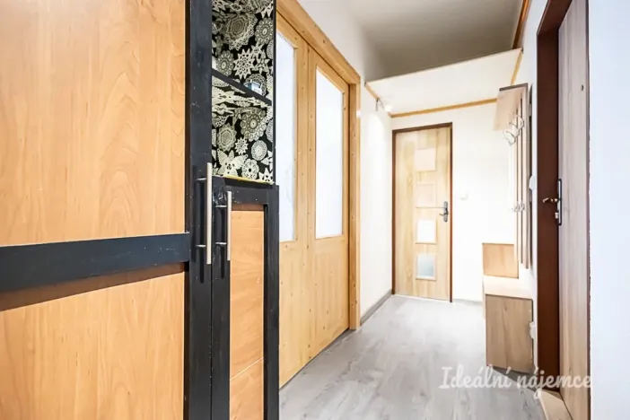 Pronájem bytu 2+kk, Praha - Záběhlice, Záběhlická, 58 m2