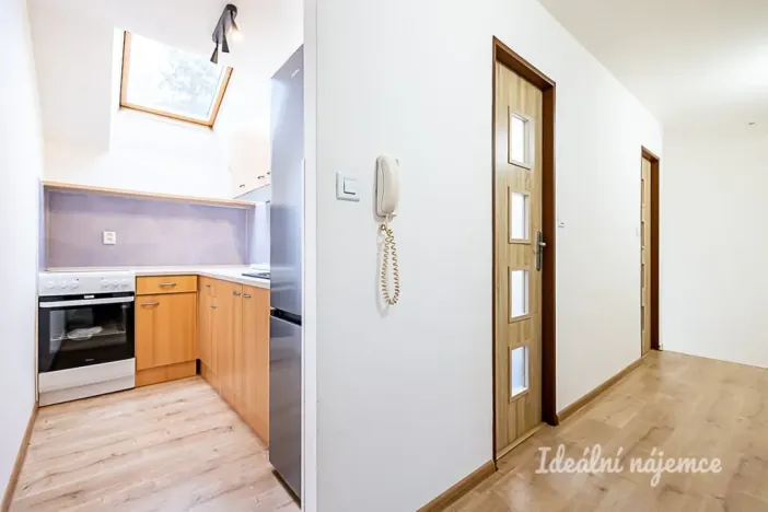 Pronájem bytu 3+1, Praha - Záběhlice, Záběhlická, 74 m2