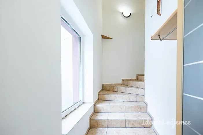 Pronájem bytu 3+1, Praha - Záběhlice, Záběhlická, 74 m2