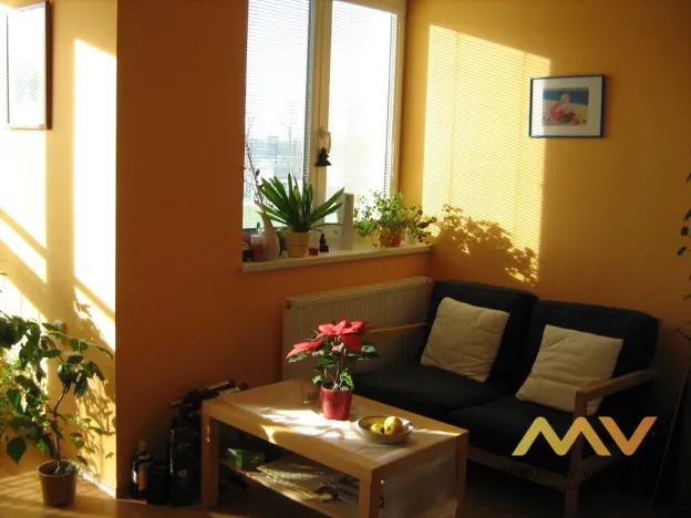 Pronájem bytu 1+kk, Hradec Králové - Třebeš, Ve Stromovce, 31 m2