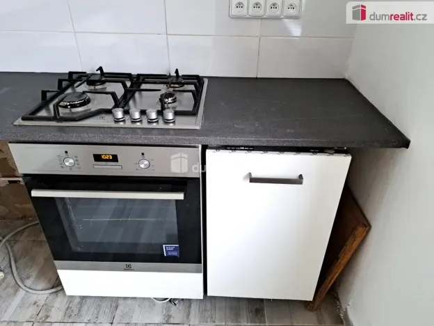 Pronájem bytu 2+1, Ústí nad Labem - Střekov, Na Pile, 54 m2