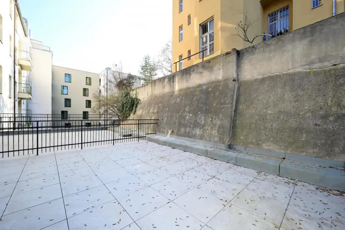 Pronájem bytu 1+kk, Praha - Smíchov, Radlická, 15 m2