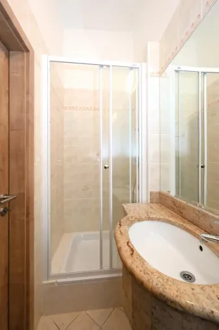 Pronájem bytu 1+kk, Praha - Smíchov, Radlická, 15 m2