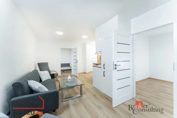 Pronájem bytu 3+kk, Praha - Libeň, Sokolovská, 44 m2