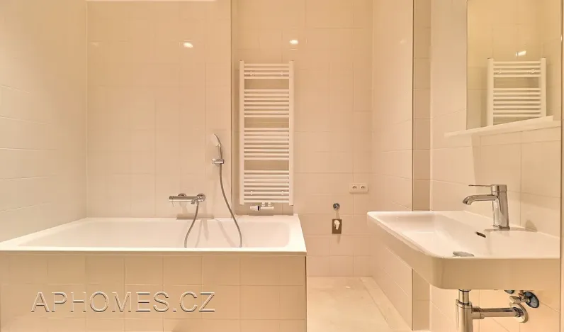 Pronájem bytu 3+1, Praha - Nové Město, Podskalská, 100 m2