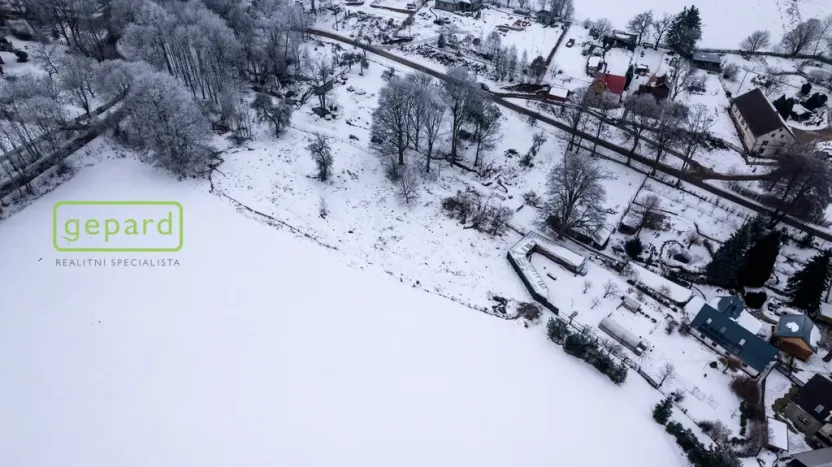 Prodej pozemku pro bydlení, Dolní Nivy, 3300 m2