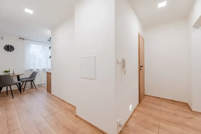 Prodej bytu 2+1, Praha - Malešice, Limuzská, 47 m2