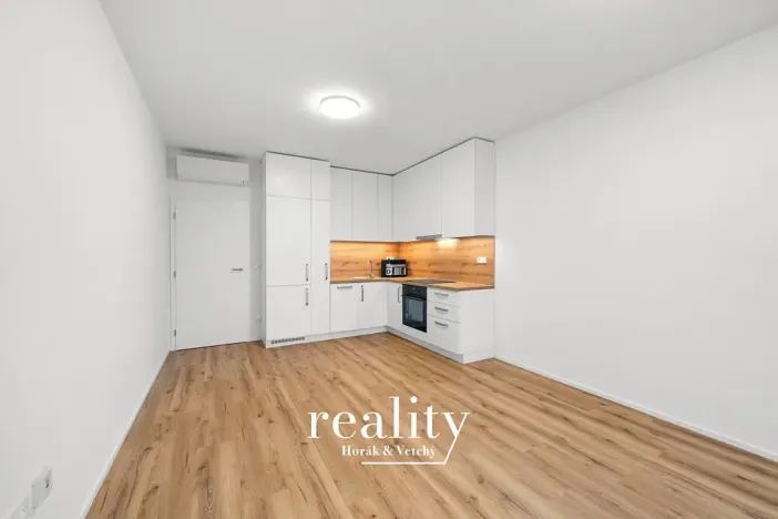 Pronájem bytu 2+kk, Znojmo, Jarošova, 46 m2