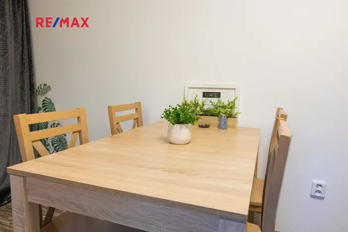 Prodej pozemku pro bydlení, Vonoklasy, 2025 m2