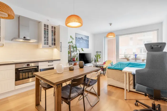 Prodej bytu 2+kk, Praha, Sazovická, 52 m2