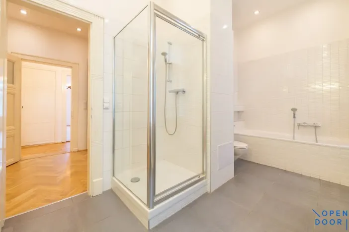 Prodej bytu 3+1, Praha - Nové Město, Masarykovo nábřeží, 100 m2