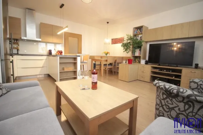 Pronájem bytu 3+kk, Praha - Libeň, Březenská, 90 m2