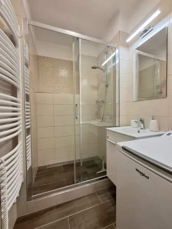 Pronájem bytu 2+1, Pardubice - Zelené Předměstí, Devotyho, 58 m2