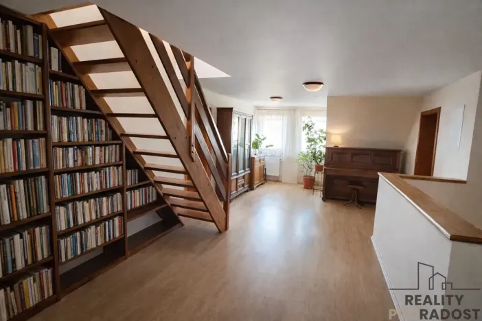 Prodej rodinného domu, Jesenice, Vestecká, 369 m2