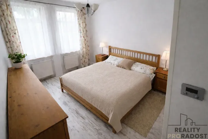 Prodej rodinného domu, Jesenice, Vestecká, 369 m2