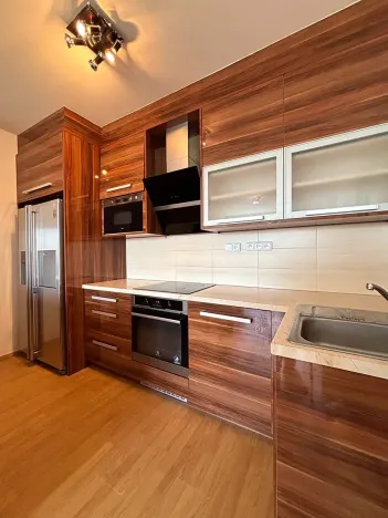 Pronájem bytu 2+kk, Jesenice, V Roháči I., 50 m2