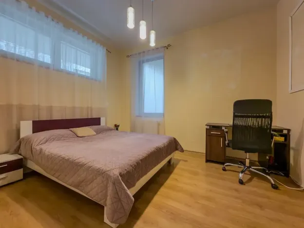 Pronájem bytu 2+kk, Praha - Hloubětín, Krylovecká, 55 m2