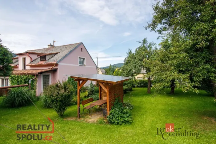 Prodej rodinného domu, Vrbno pod Pradědem, Myslivecká, 161 m2