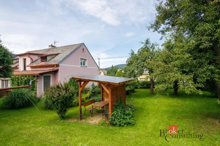 Prodej rodinného domu, Vrbno pod Pradědem, Myslivecká, 161 m2