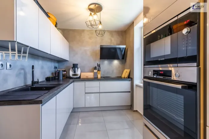 Pronájem bytu 2+kk, Hořovice, 1. máje, 54 m2