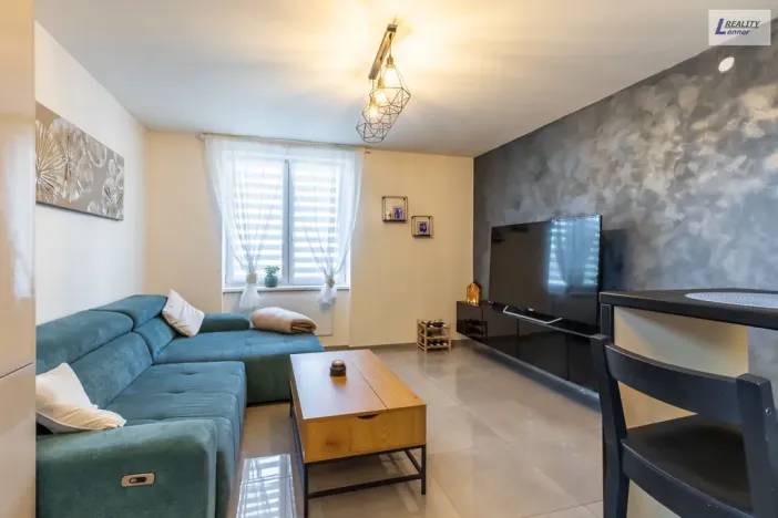 Pronájem bytu 2+kk, Hořovice, 1. máje, 54 m2