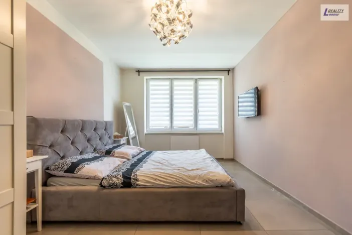 Pronájem bytu 2+kk, Hořovice, 1. máje, 54 m2