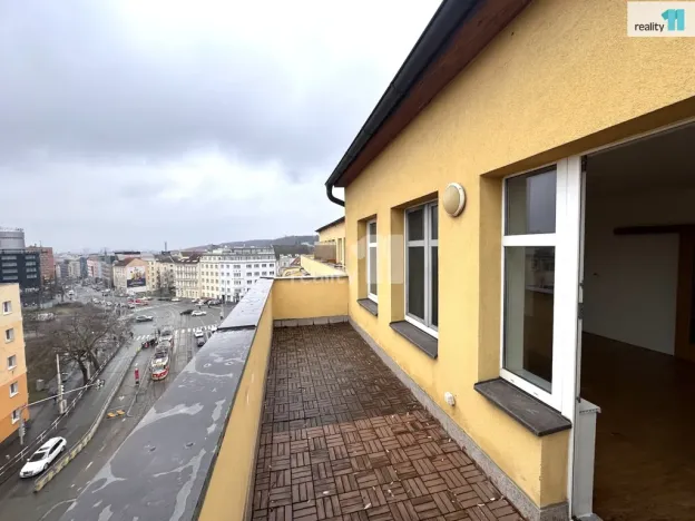 Pronájem bytu 1+kk, Praha - Vysočany, Kolbenova, 100 m2