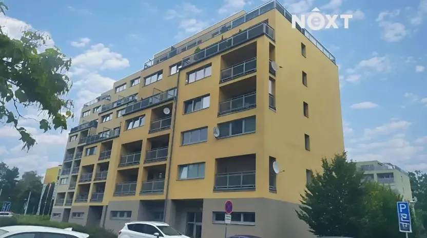 Pronájem bytu 1+kk, Pardubice, Bělehradská, 40 m2