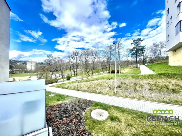 Pronájem bytu 2+kk, Brno, Líšeňská, 45 m2