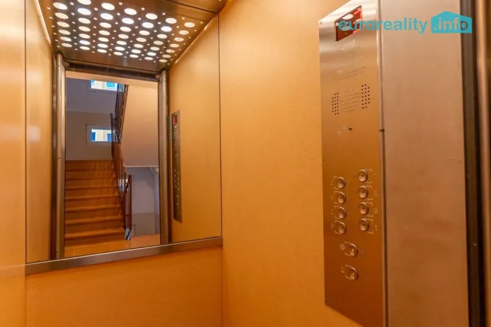 Prodej bytu 2+1, Stráž pod Ralskem, Mlýnská, 56 m2