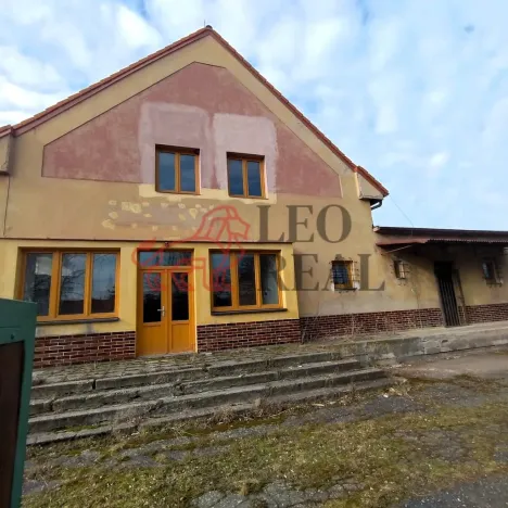 Prodej vícegeneračního domu, Český Brod - Štolmíř, Českobrodská, 600 m2