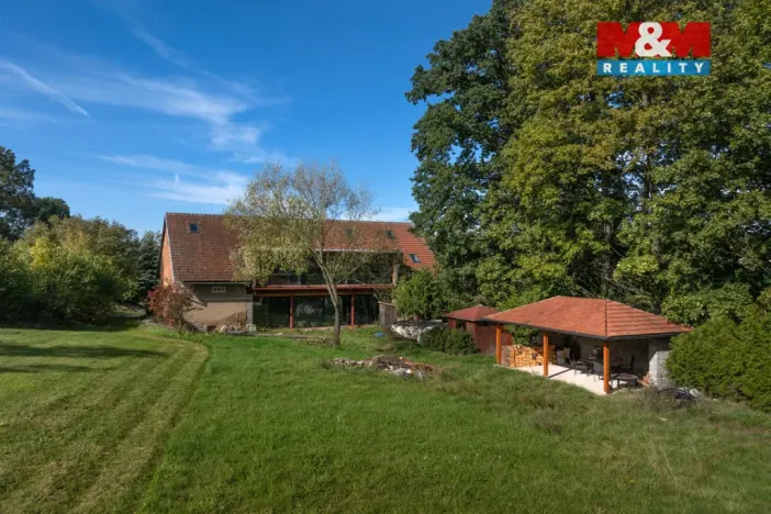 Prodej rodinného domu, Benešov, 327 m2