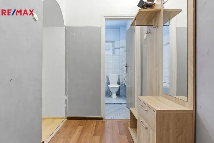 Prodej bytu 2+1, Karlovy Vary - Drahovice, Mattoniho nábřeží, 49 m2